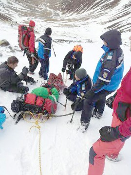 Un tânăr din Constanţa, salvat de jandarmii montani