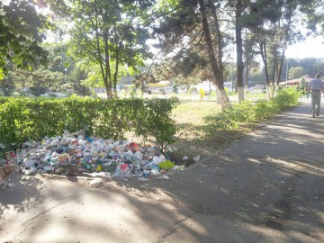 Coșurile de gunoi din oraș, în proces de... achiziție