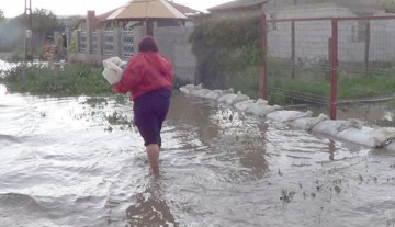 Inundaţii în judeţul Constanţa! 500 de hectare de teren sunt deja sub ape