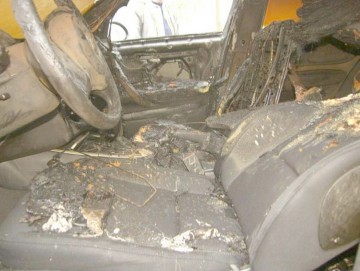 Femeia care a incendiat maşina fostului soţ la Mangalia, CONDAMNATĂ