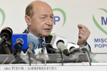 Băsescu: Oare este constituţională OUG cu privire la partajarea utilizării Centrului Naţional de Interceptare a Comunicaţiilor