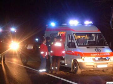 Accident rutier cu doi răniţi, la ieşire din Valu către Murfatlar
