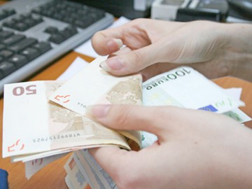 Afaceristul constănțean Arzoiu, condamnat pentru fals în înscrisuri sub semnătură privată