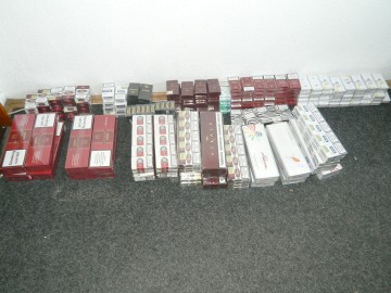 Contrabandă cu ţigări în Piaţa Griviţei