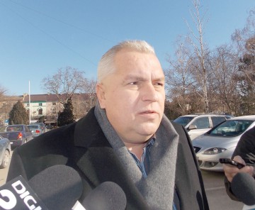 Constantinescu nu s-a prezentat la procese din motive medicale