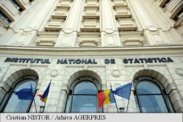 Mai mult de jumătate dintre salariații români lucrează seara, noaptea sau în week-end