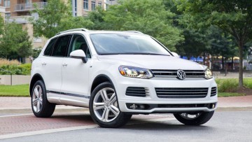 Grupul Volkswagen recheamă 800.000 de maşini