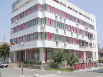 O inspectoare trimisă în judecată pentru fals, scandal la ITM: îşi vrea postul înapoi