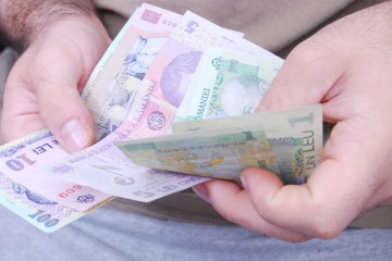 Salariile bugetarilor ar putea creşte cu 20% în următorii patru ani