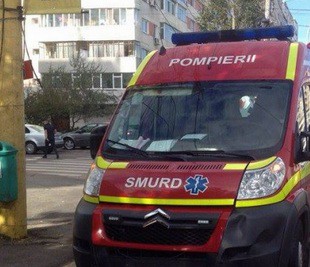 Pieton accidentat pe strada Soveja: şoferul a fugit de la faţa locului!