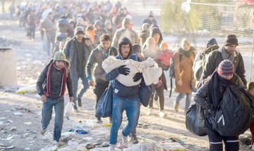 Românii nu sunt de acord ca refugiaţii să se stabilească în România