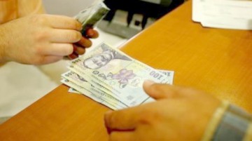 Angajaţii de la Mediu ameninţă cu grevă generală