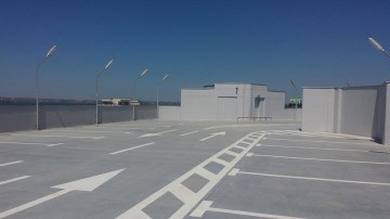 S-a rezolvat problema locurilor de parcare în Mamaia. Parcarea supraetajată a fost inaugurată