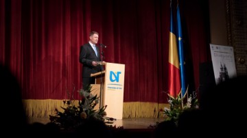 Klaus Iohannis: Victor Ponta să dea lămuriri despre ofiţerul acoperit