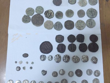 Un englez, suprins în timp ce introducea ilegal în România obiecte de patrimoniu cultural