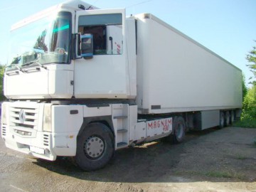 Autocamion Renault furat din Ungaria, descoperit în Ostrov