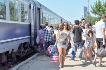 Se modifică modul de achiziţionare a biletelor CFR