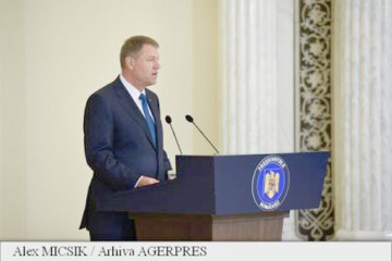 Iohannis, alegătorilor: Uitaţi-vă bine la candidaţi