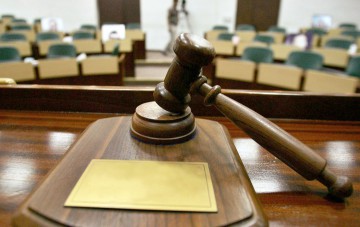 Începe judecata în cazul afaceristului Dimu Polifroni, în stare de arest preventiv