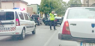 Accident rutier la intersecţia străzilor Mihai Viteazu şi Călăraşi