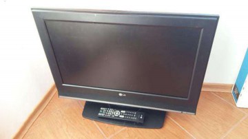 Recidivist prins de poliţişti cu televizorul furat