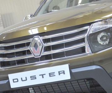 Dacia Duster, în Top 10 cele mai bune SUV-uri din 2016