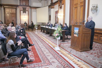 Forumul Regional al Apei: Trei miliarde euro, bani europeni pentru apă şi canalizare