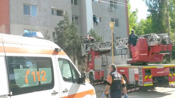 Un bărbat cu probleme psihice a pus pe jar autorităţile