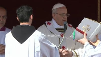 ZI ISTORICĂ: Papa Francisc urcă pe Tronul Vaticanului. Preşedintele Băsescu, prezent la eveniment ZI ISTORICĂ: Papa Francisc urcă pe Tronul Vaticanului. Preşedintele Băsescu, prezent la eveniment