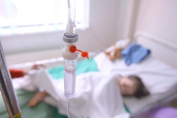 Ministerul Sănătăţii atrage atenţia: „Copiii internaţi în spitale au nevoie de părinţii lor”