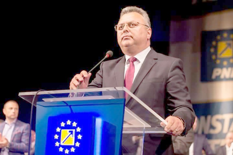 PNL şi-a lansat candidaţii din judeţ, cu atacuri la adresa PSD şi a „găştii de nepricepuţi” de la Primăria Constanţa PNL şi-a lansat candidaţii din judeţ, cu atacuri la adresa PSD şi a „găştii de nepricepuţi” de la Primăria Constanţa