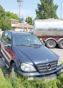 Mercedes furat din Olanda, descoperit în Negru Vodă