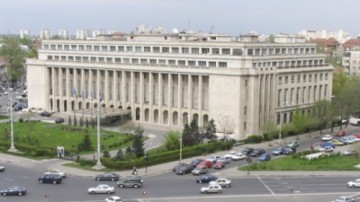 Guvernul contestă la CCR legea care permite Ministerului Sănătății să acorde stimulente financiare lunare