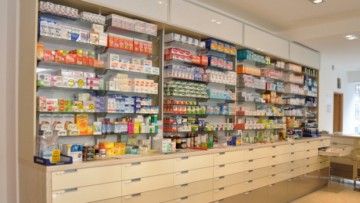 Chiriţoiu: Medicii prescriu medicamente mai scumpe, influenţaţi şi de bugetele mari ale firmelor farmaceutice