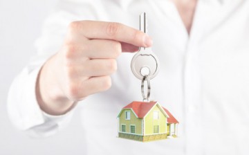 10% mai multe tranzacţii imobiliare