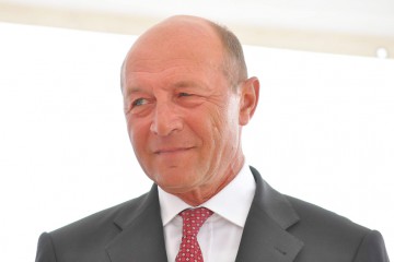 Traian Băsescu are două 