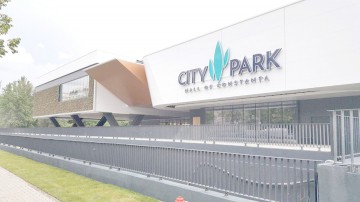Incident în aripa nouă de la City: un lift de marfă a strivit piciorul unui muncitor