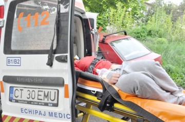 Pietoni care traversau neregulamentar, loviţi de maşini