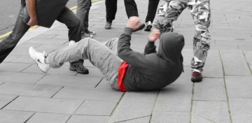 SCANDAL în Mamaia, în zona cluburilor LUV şi Crema: un tânăr a fost AGRESAT