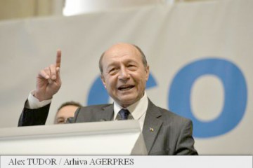 Băsescu: Iohannis trebuia să-i dea o replică lui Putin ca de la preşedinte la preşedinte