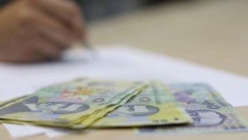 Investitorii în Programul Fidelis 2015 primesc la finalul lunii prima dobândă
