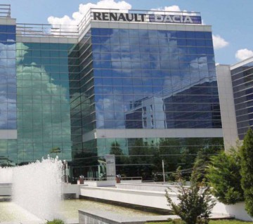 Schimbări de manageri la Renault România