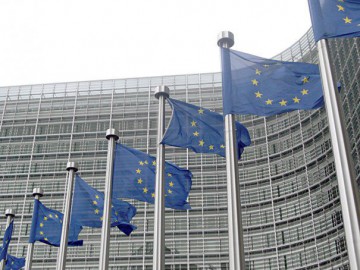 Planul privind introducerea taxei pe tranzacţiile financiare în UE ar putea fi oprit