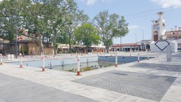 În plin sezon estival, Piațeta de la Cazino arată JALNIC