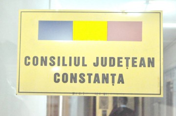 Cine sunt consilierii judeţeni care vor decide pentru noi, în următorii patru ani!