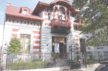 Centrul Cultural „Teodor T. Burada” caută dansatori şi artişti instrumentişti