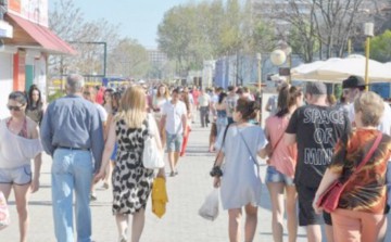 Străinii au cheltuit 1,11 miliarde de lei în România