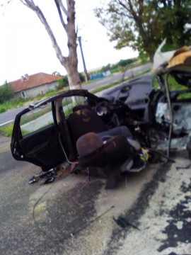 IMAGINI TERIFIANTE cu mașina morții, în urma accidentului de la Mihai Viteazu!