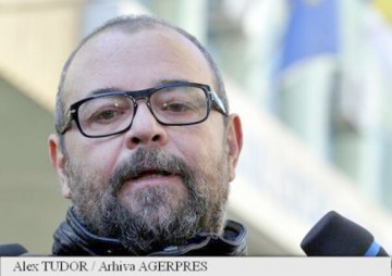 Piedone anunţă că se retrage din funcţia de consilier local la Sectorul 4