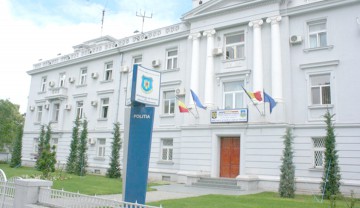 ŞEDINŢĂ cu şefii din IPJ Constanţa, prefectul şi Petre Tobă: a fost stabilit „planul de bătaie” pentru sezon